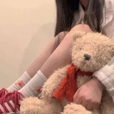 蒙娜丽莎与血月亮